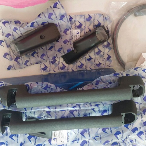 Mercedes Atego handles, front lights, rubber sealing gasket, wipers, new