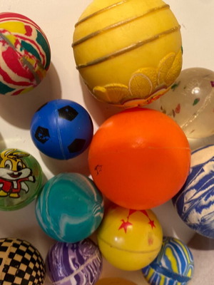 Toy balls used, pack of 21, various types