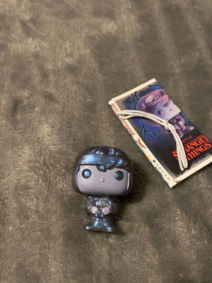 Stranger Things Dustin ups figure new