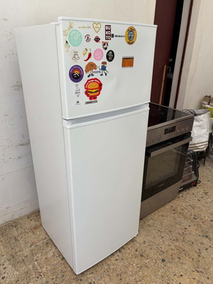 Morris refrigerator used, fully functional