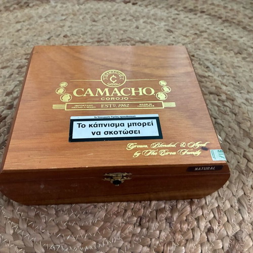 Ξύλινο κουτί πούρων Camacho Corojo σαν καινούργιο