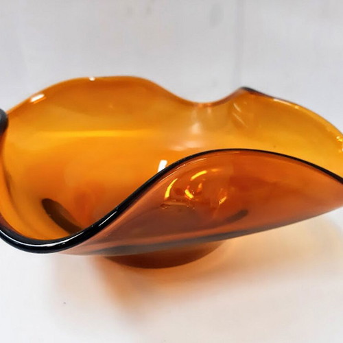 Glass bowl with wavy edge freeform amber glass like new