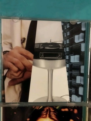 CD Heather Nova "Oyster" και Thievery Corporation "Sounds from the Thievery hi-fi" μεταχειρισμένα