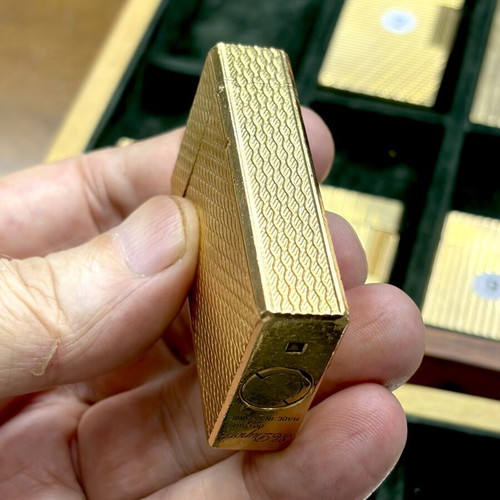 DuPont N1 gold lighter like new