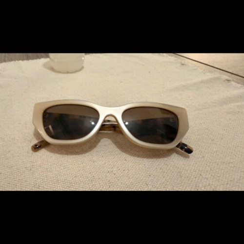 Hawkers sunglasses like new, beige and brown lenses