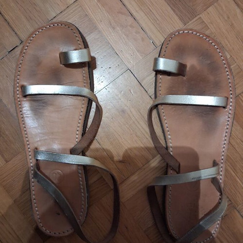 Leather sandals gold, size 40