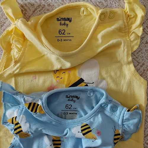 Sinsay baby bodysuits like new, pack of 6, 0-3 months