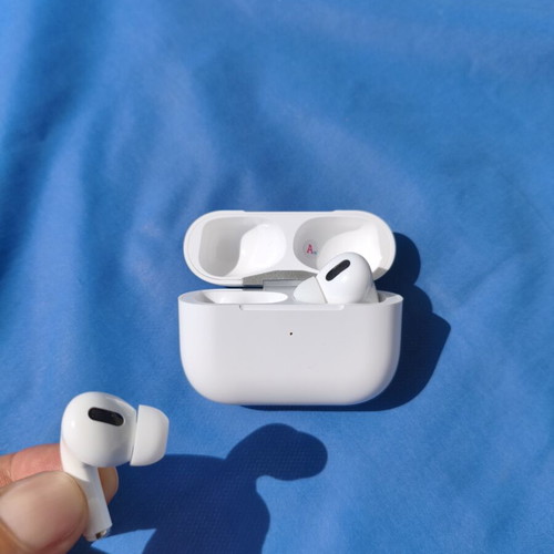 TWS Bluetooth Earbuds PRO3 New with Charging Case