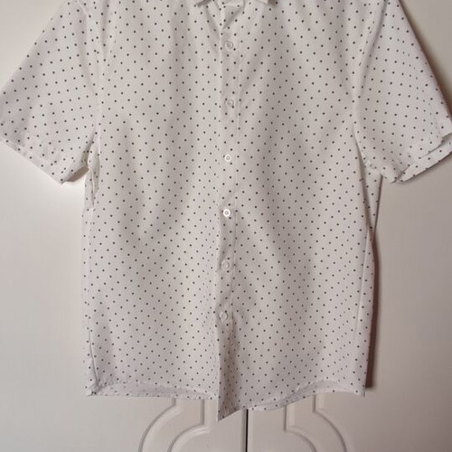 Shein white short-sleeve shirt with pattern size S like new