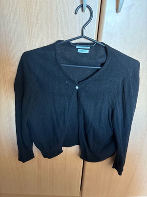 Benetton black cardigan used, short with 10% cashmere and pearl button