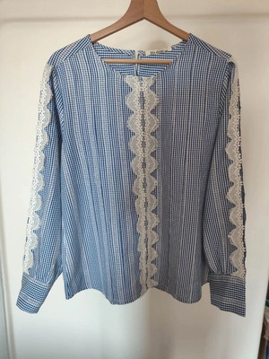 Blu Deise blouse like new, light cotton, blue and white, sizes M/L
