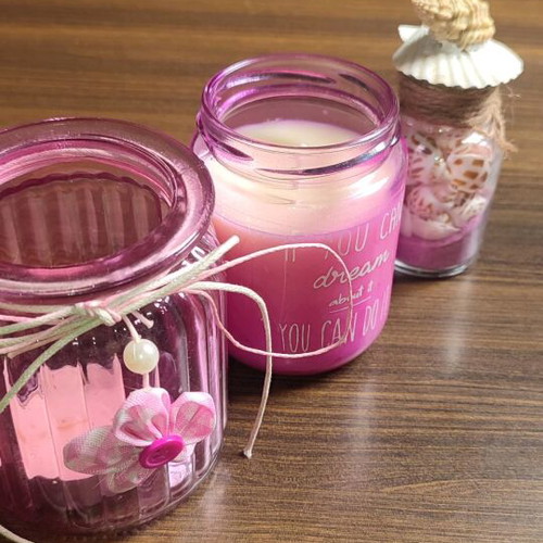 Pink decorative candle set like new