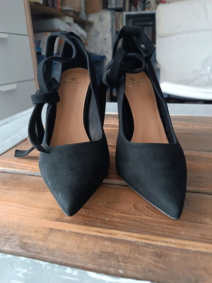 Badura leather suede high heels with ankle straps new, size 38, black
