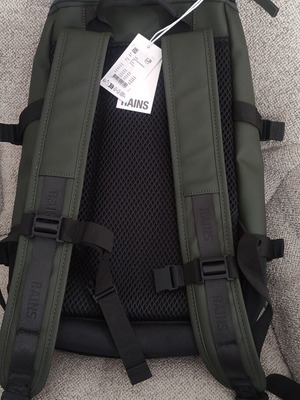Rains Trail Cargo Backpack waterproof 14lt green, new with tags