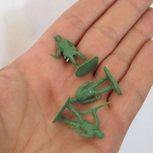 Vintage plastic military figures with vehicles used, 1980s