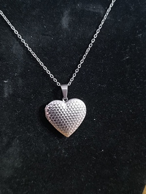 Silver Heart Locket Necklace new, photo pendant