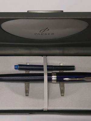 Parker Sonnet πένα μπλε λάκα καινούργια με ασημί λεπτομέρειες