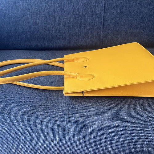 Shoulder bag yellow, like new, synthetic leather