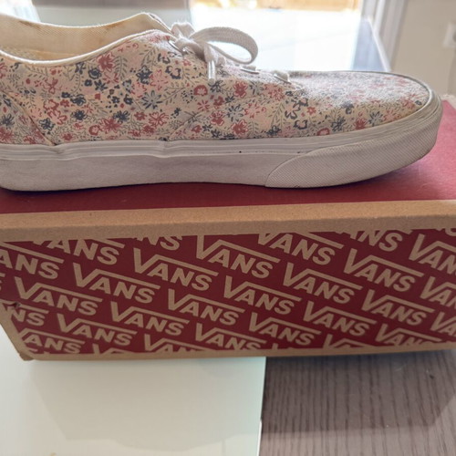 Vans women's floral canvas shoes size 38 used, beige