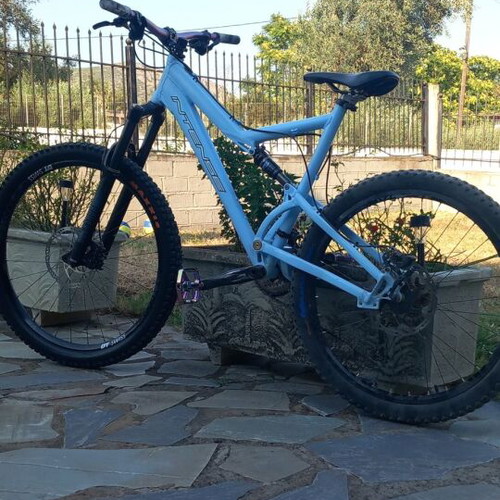 Mountain bike like new, 26 inch, disc brakes, 9-speed Shimano