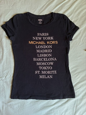 Michael Kors Black City Logo T-Shirt XS like new, casual graphic tee