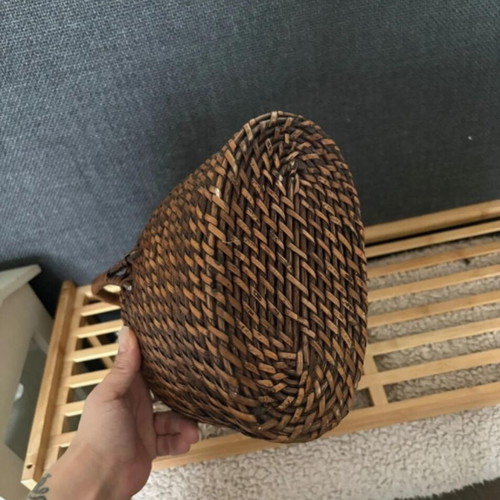 Vintage look wicker basket with handle