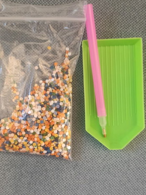 Diamond painting tool set like new with colorful rhinestones