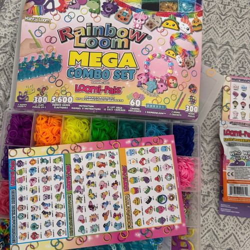 Rainbow Loom Loomi-Pals Mega Combo Bracelet set like new, 2 kits with pouch