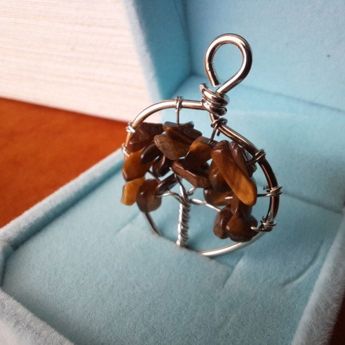 Tree of Life pendant with natural Tiger's Eye crystal new