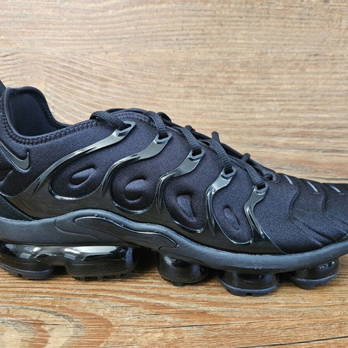 Nike Vapormax Tripple Black sneakers brand new size 43