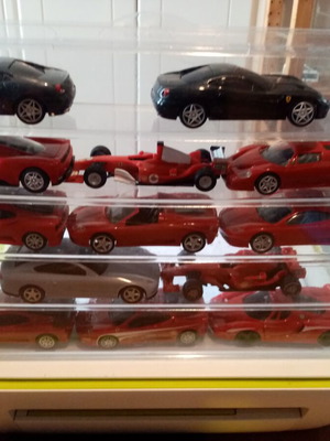 Συλλογή Shell V Power Ferrari σε βιτρίνα καινούργια