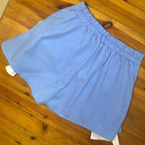 Decoro skort turquoise one size like new with pockets