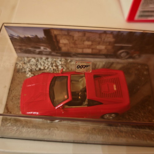 Ferrari 355 007 James Bond като нов с кутия