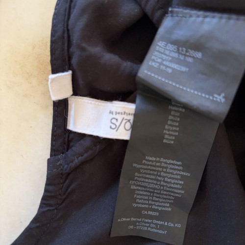 Q/S by s.Oliver Luxury 100% Modal Sleeveless Black Blouse like new