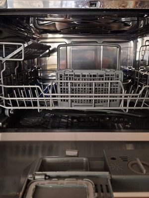 MORRIS dishwasher, almost new