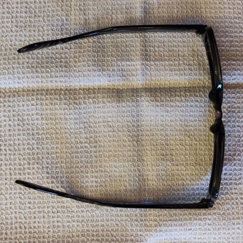 Solo-Solis NDL2646 sunglasses new, striped black and white frame