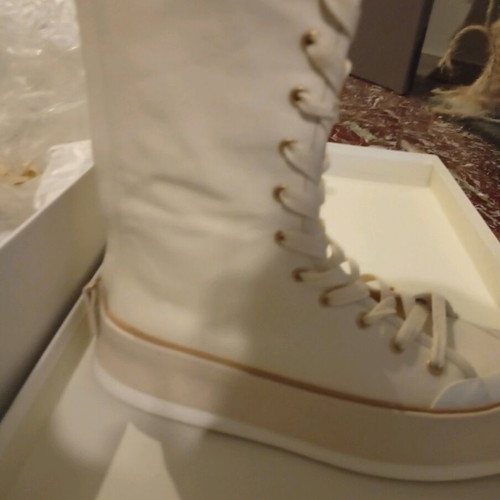 Max Mara boots new beige white with zipper and laces