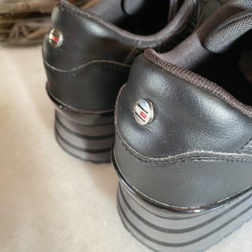Tommy Hilfiger black platform sneakers