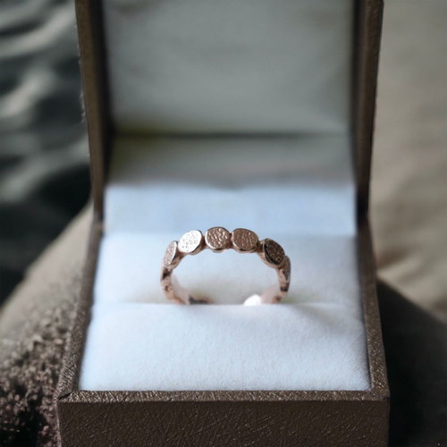 Ammódis ring new, 925 silver with embossed sand pattern