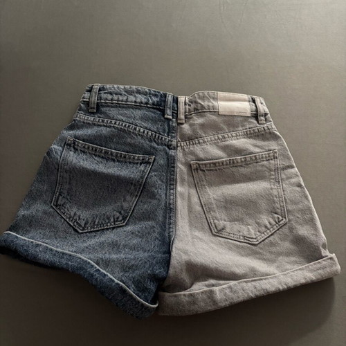 Σορτσάκι δίχρωμο Bershka νούμερο 34 like new