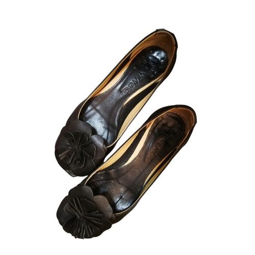 VENERE leather peep-toe ballerinas with embossed flower size 36