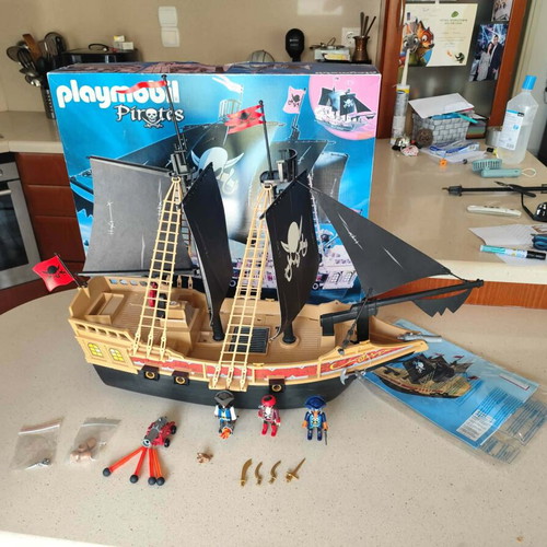 Playmobil 6678 Pirate Ship used with box and instructions