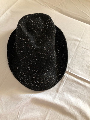 Hat black with rhinestones new, one size