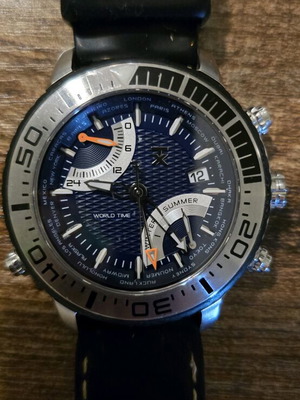 TX Technoluxury Chronograph ρολόι σε άψογη λειτουργική κατάσταση