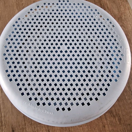 Dog or cat bowls like new