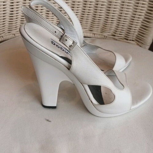 High sandals used, size 37.5, white, 12 cm heel