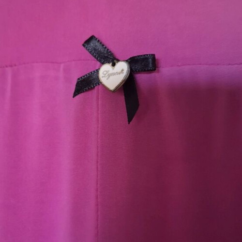 Lynne skirt like new, pink, elastic waist, pockets, jersey fabric