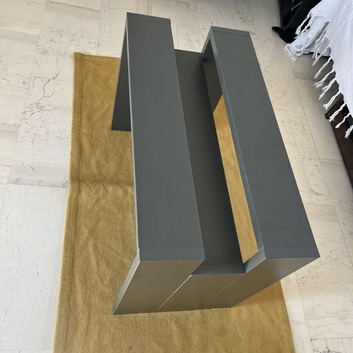 Laptop table like new with dual use decorative