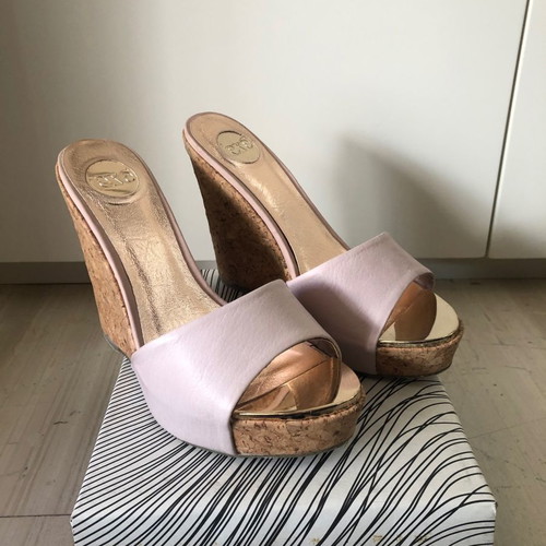 Exe leather platform shoes used, nude color