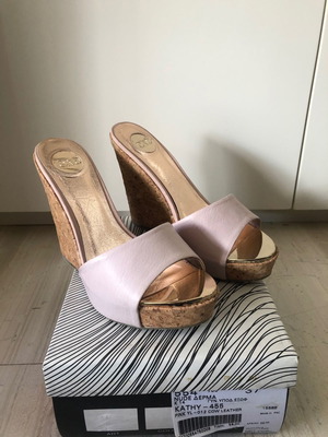 Exe leather platform shoes used, nude color